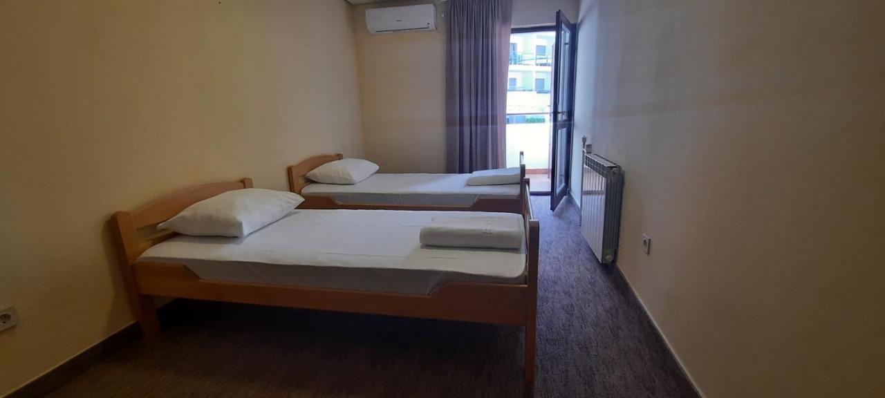 Ambassador Apartments Petrovac na moru Exterior foto